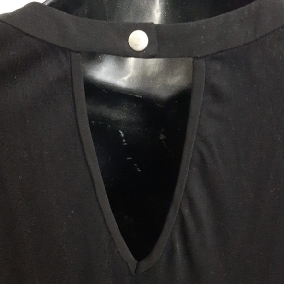 RW&Co. Top - Picture 3 of 6